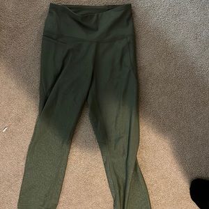 Old navy go dry green leopard legging